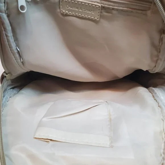 Backpack - Picture 7 of 9